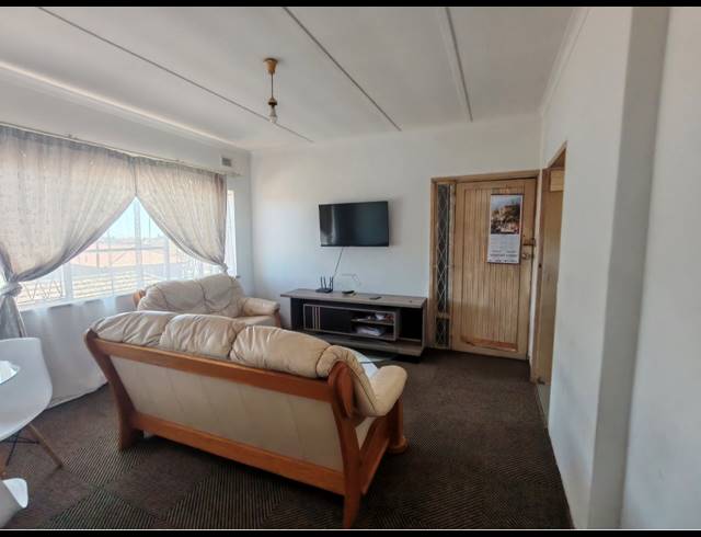 2 BEDROOM APARTMENT FOR SALE IN SYDENHAM